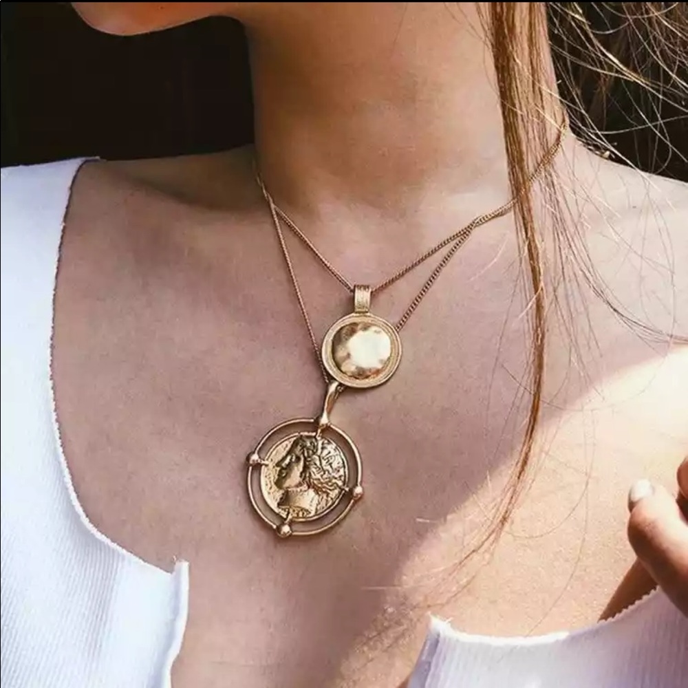 New Silver Yellow Gold Plated Round Beautiful Necklace